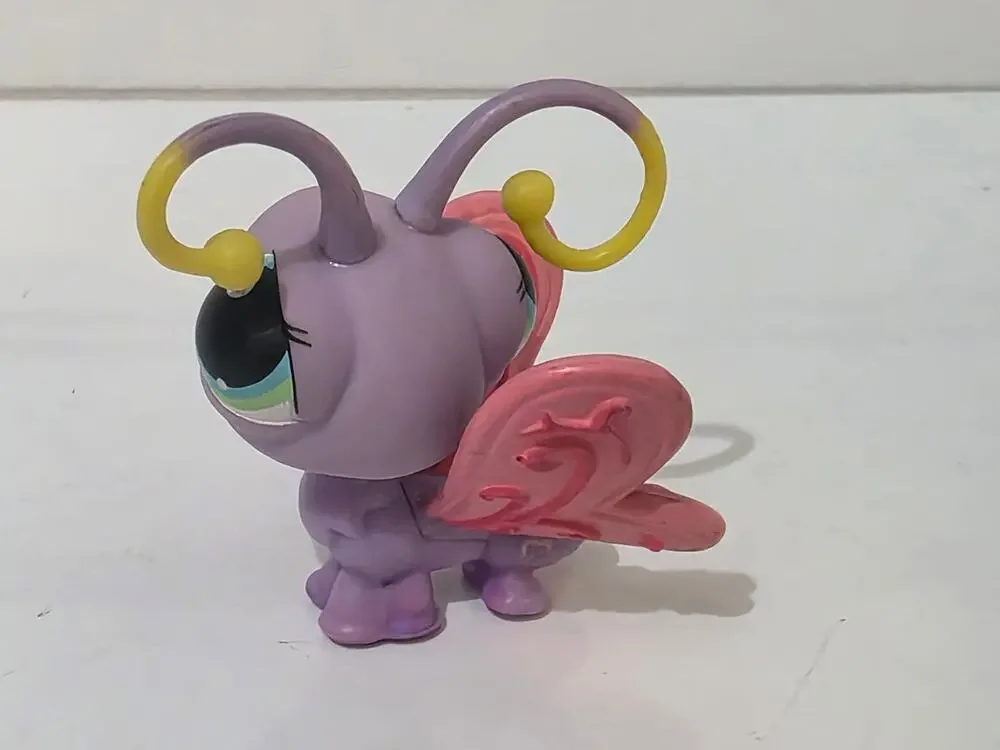 Hasbro Littlest Pet Shop #93 Purple Butterfly
